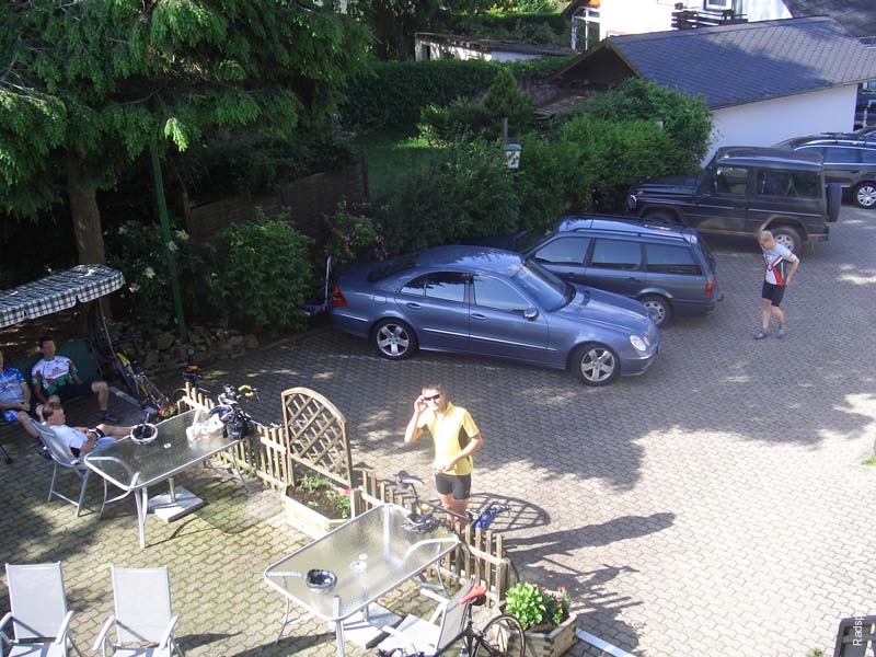 254_2007-06-05_09-42-27_CIMG4772