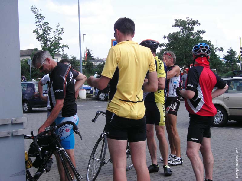 301_2007-06-05_13-22-18_KIF_2076