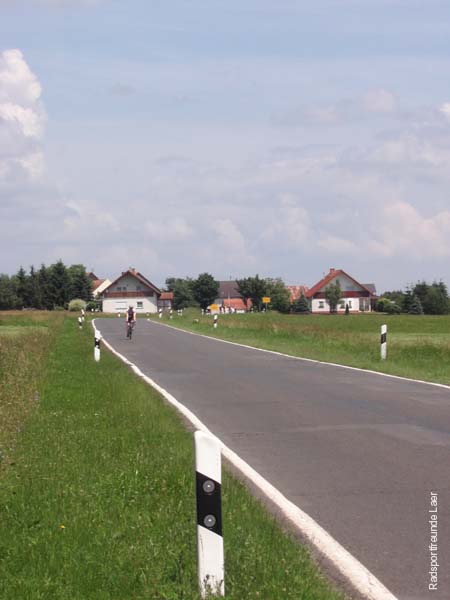 303_2007-06-05_14-02-30_KIF_2078